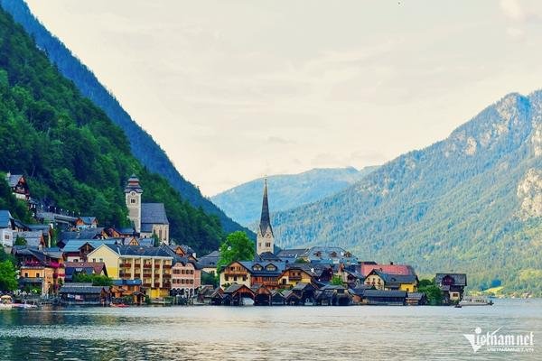 Ngắm Hallstatt - làng cổ ven hồ được mệnh danh đẹp nhất thế giới-2