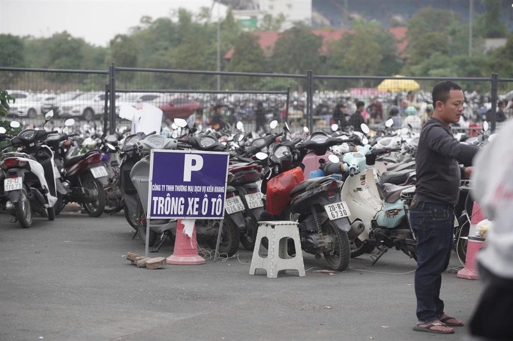 Dịch vụ trang điểm, trông xe tại Hà Nội ăn nên làm ra-4